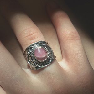 Vintage Jewelry - Antique Silver Ring Vintage Jewelry - Antique Silver Ring